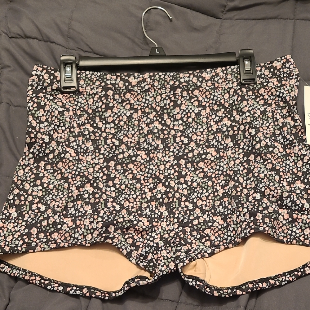 Jessica Rey High-Rise Floral Swim Shorts in Black with Pink